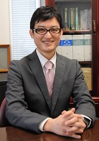 鈴木智之.jpg